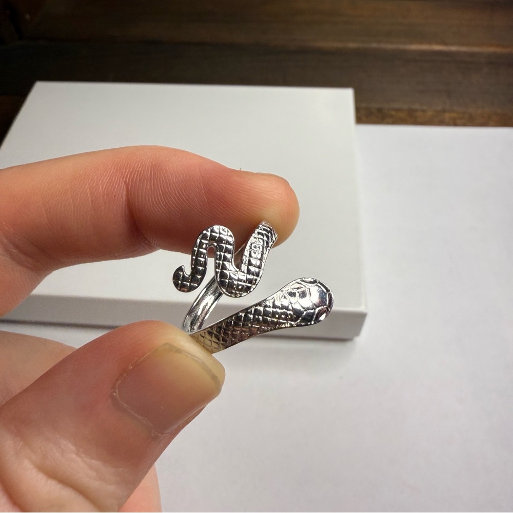 Silver Snake Ring - Picture 3 of 4